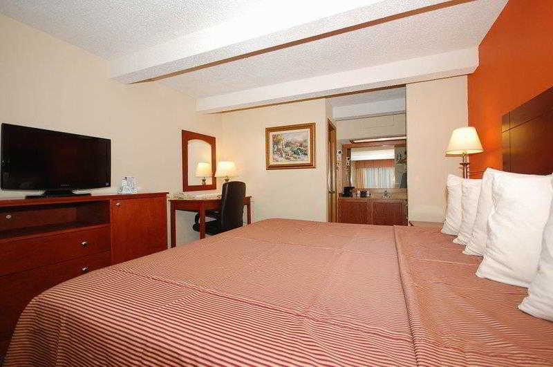 Best Western Montis Inn Сент-Роберт Экстерьер фото