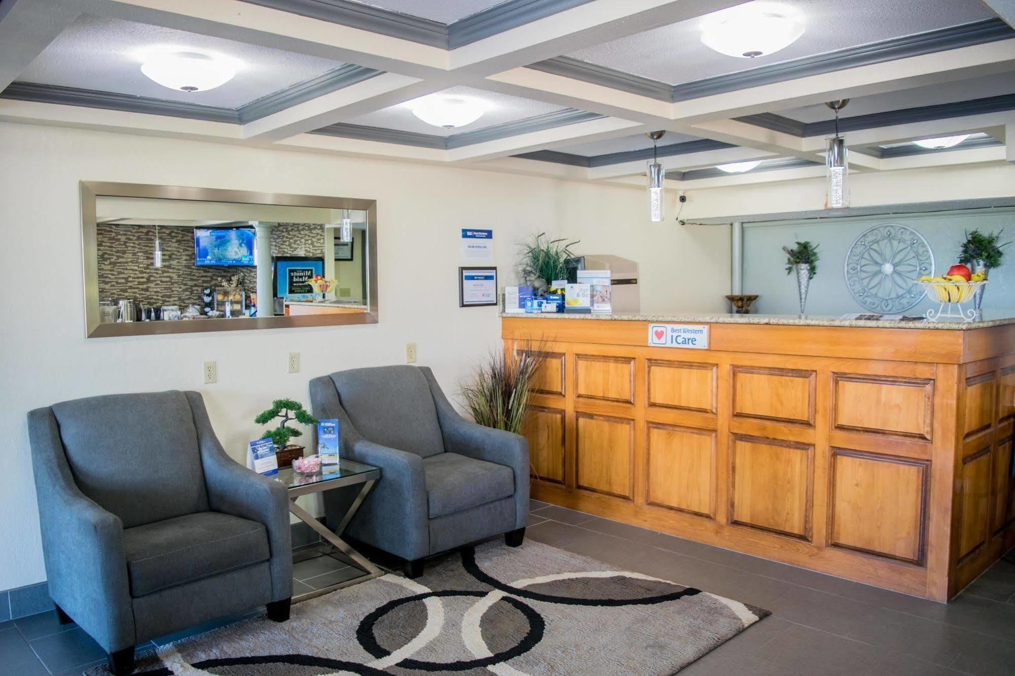Best Western Montis Inn Сент-Роберт Экстерьер фото